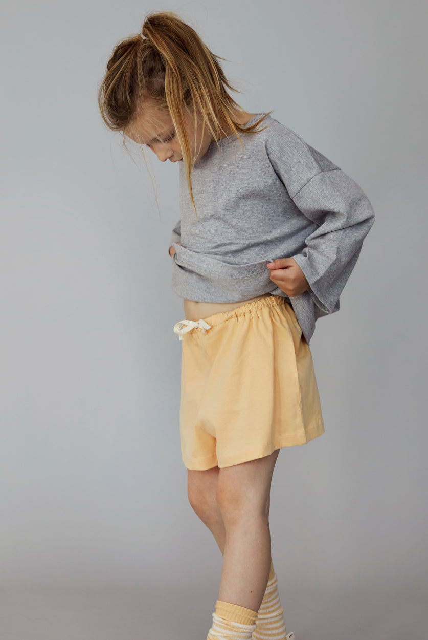products/Gray-Label_Oversized-shorts_Look_Apricot-1.jpg