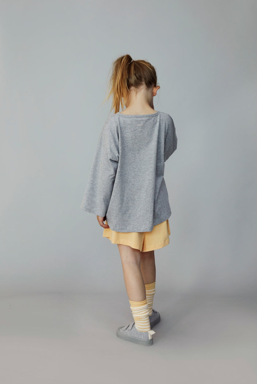 products/Gray-Label_Oversized-shorts_Look_Apricot-2.jpg