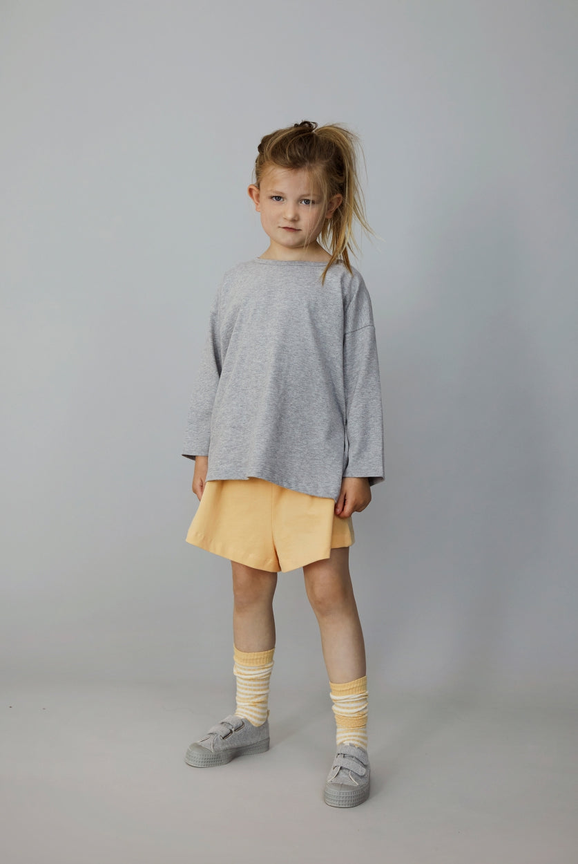 products/Gray-Label_Oversized-shorts_Look_Apricot-3.jpg